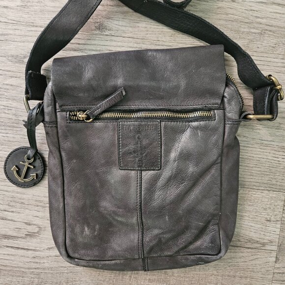 Harbour 2nd Leather Crossbody Messenger Bag – Brown Distressed Style - Picture 3 of 10